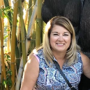 Meet your Posher, Sylvia